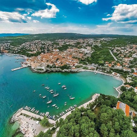Nice apartment in Pinezici with 3 Bedrooms&WiFi Buitenkant foto