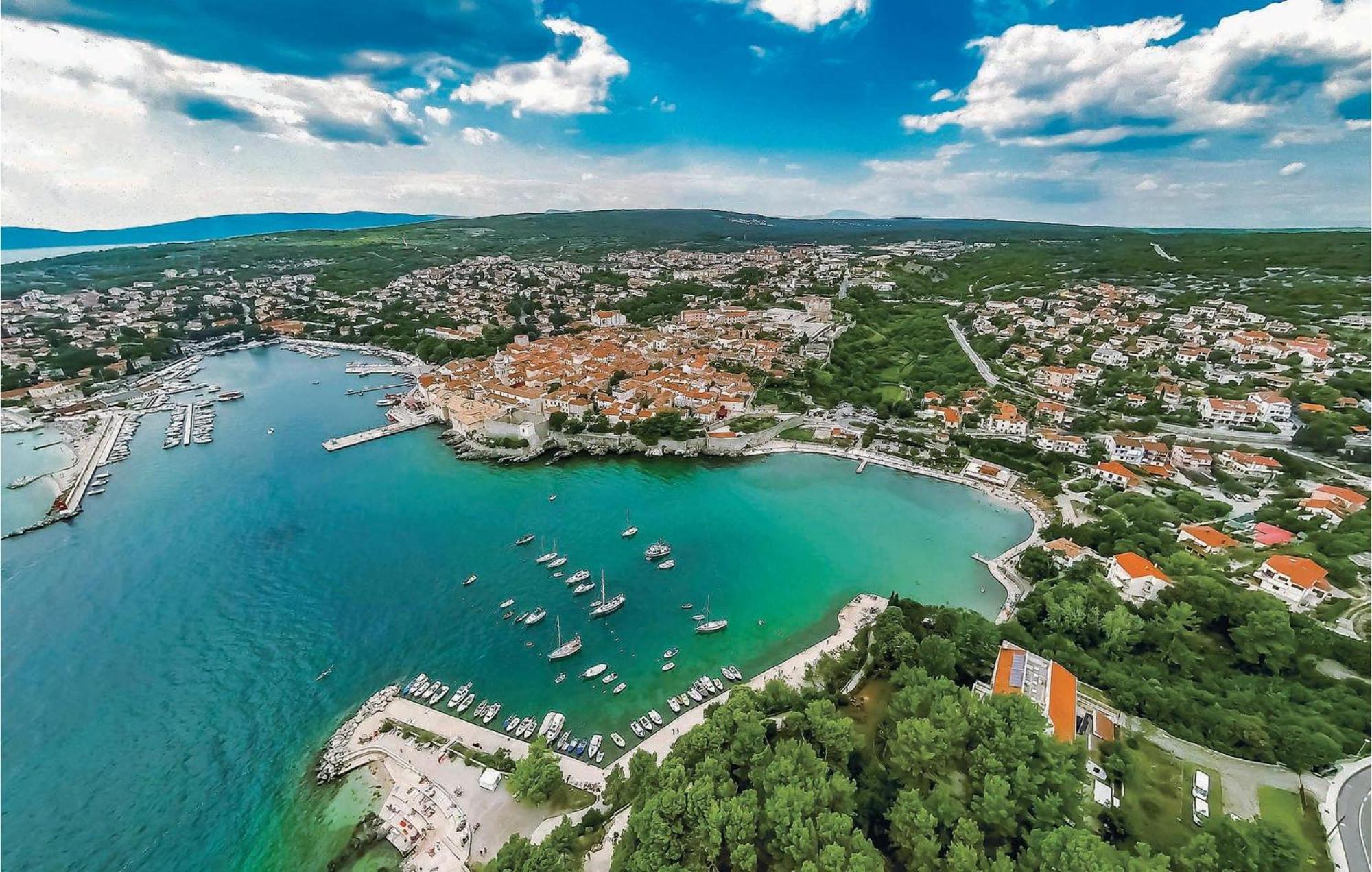 Nice apartment in Pinezici with 3 Bedrooms&WiFi Buitenkant foto